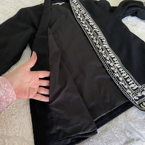 TravelSmith Wool Jacket Womens Black Embroidered Hidden Pockets Lagenlook Boho M - Picture 12 of 14